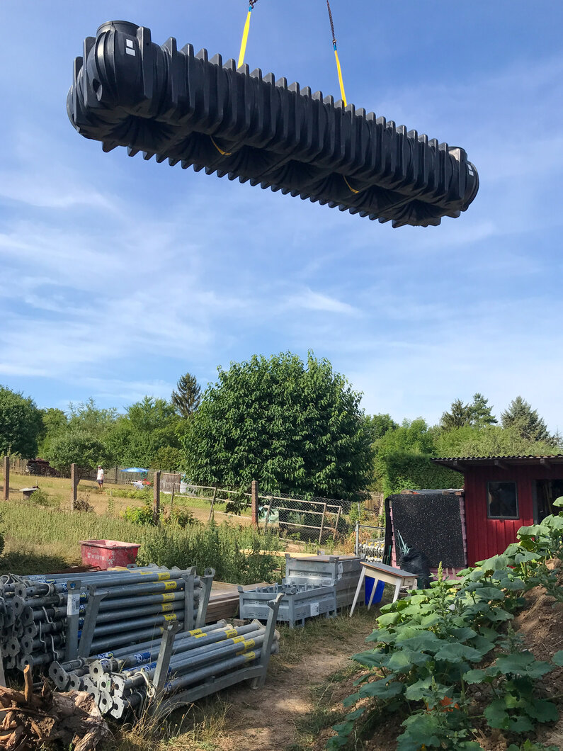 Anlieferung Zisterne - Fassungsvermögen 20.000 Liter
