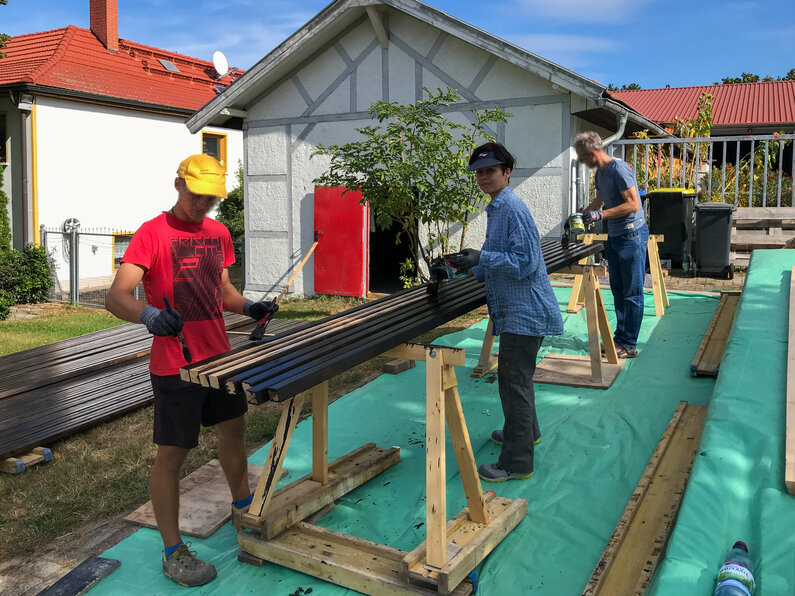 Anstrich 600 Leisten a`6 Meter